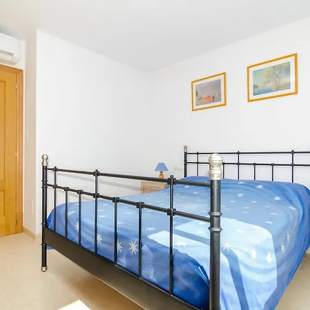 Calandrella Villa *