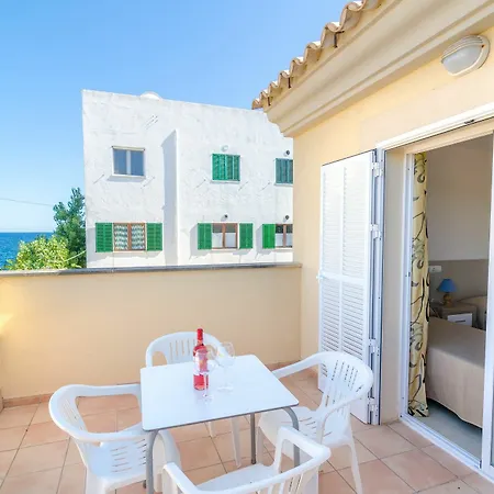 Calandrella Villa *